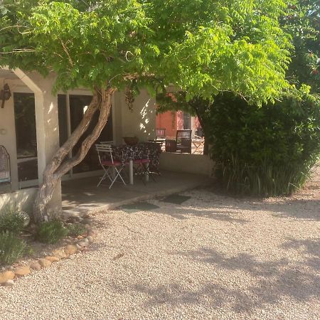 Chez Zabou Apartment Карпентра Екстериор снимка